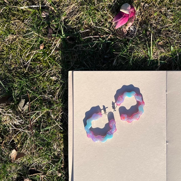 Handmade Y2K Open Hoop Earrings - Picture 8 of 16